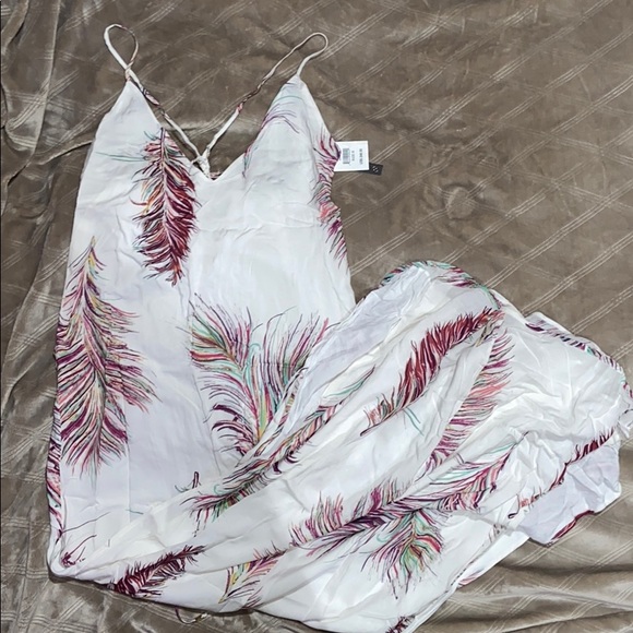 White Maxi Dress 💜 - Picture 1 of 5